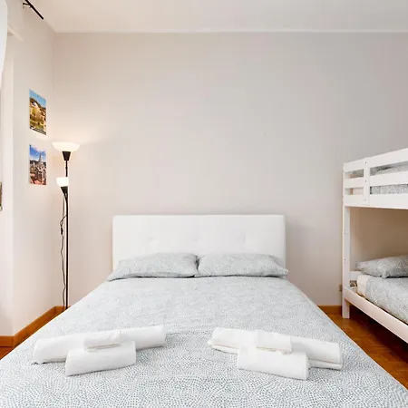 Spazioso Trilocale 6 Posti Letto A 10 Minuti Da Torino Con Box Auto Incluso